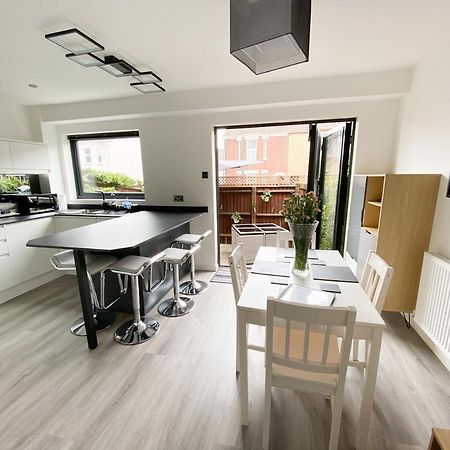 Harbourside House - Great Location - Parking - 2 En-Suites - Sleeps 5 Plus 1 Poole Exterior foto